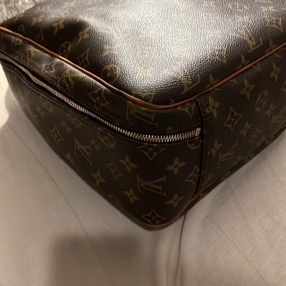 Louis Vuitton Excursion Monogram Bag. - image 5